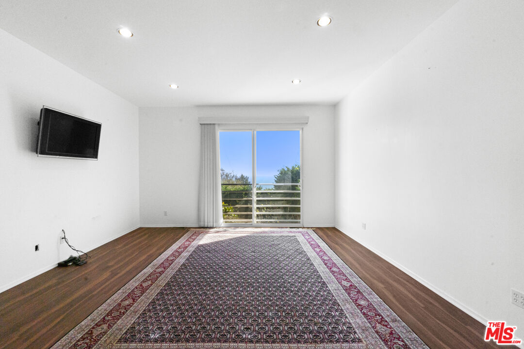 2977 Seabreeze Drive Malibu, CA 90265 - Photo 21 of 48