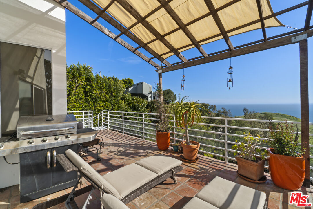 2977 Seabreeze Drive Malibu, CA 90265 - Photo 30 of 48