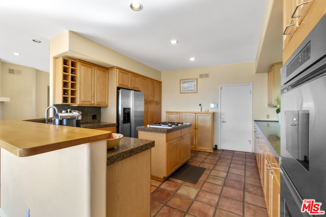 2977 Seabreeze Drive Malibu, CA 90265 - Photo 8 of 48