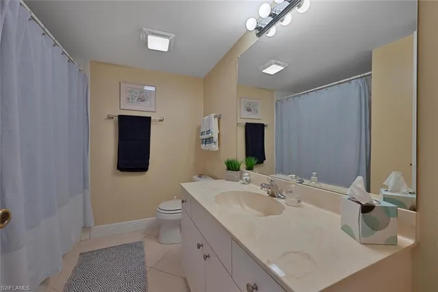 $209,000 | 215 Cypress Way East, Unit C4, Naples, FL 34110