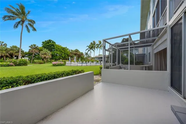 $209,000 | 215 Cypress Way East, Unit C4, Naples, FL 34110