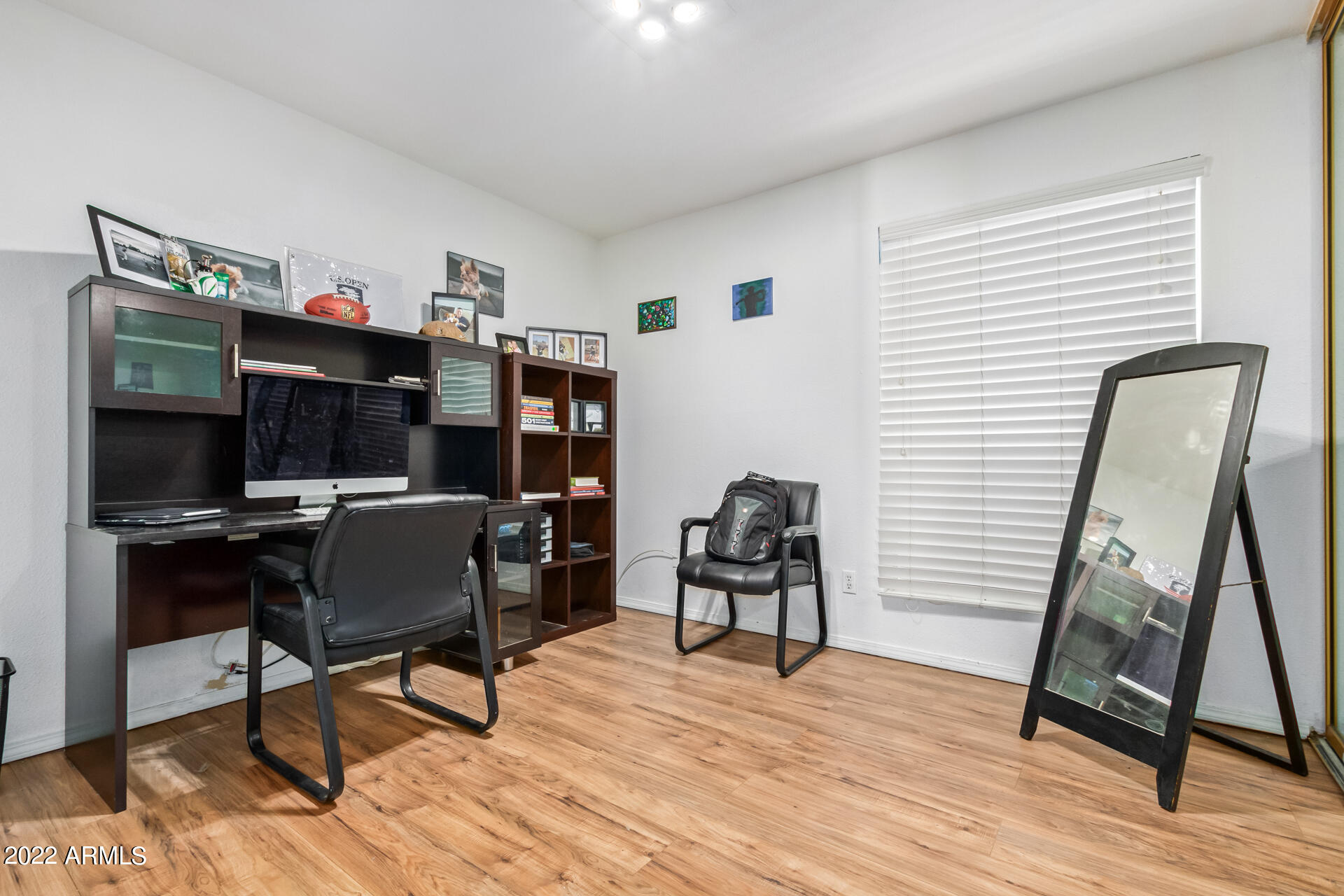 2039 East Greenway Road Phoenix, AZ 85022 - Photo 17 of 26 0023-23-Greenway