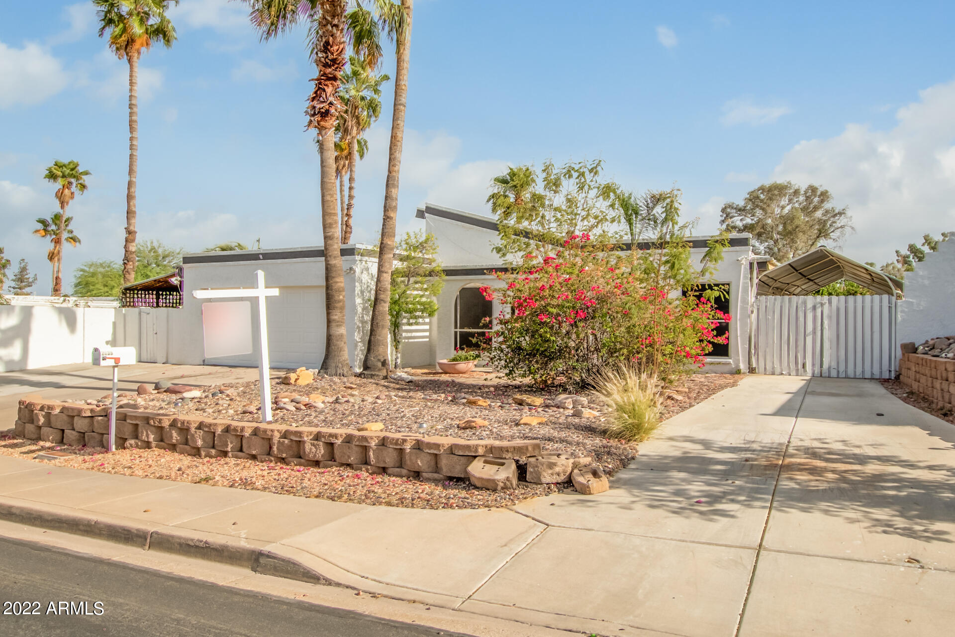 2039 East Greenway Road Phoenix, AZ 85022 - Photo 2 of 26 0003-03-Greenway