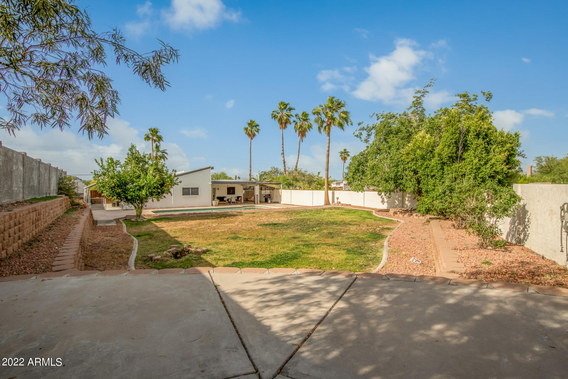 2039 East Greenway Road Phoenix, AZ 85022 - Photo 26 of 26 0032-32-Greenway