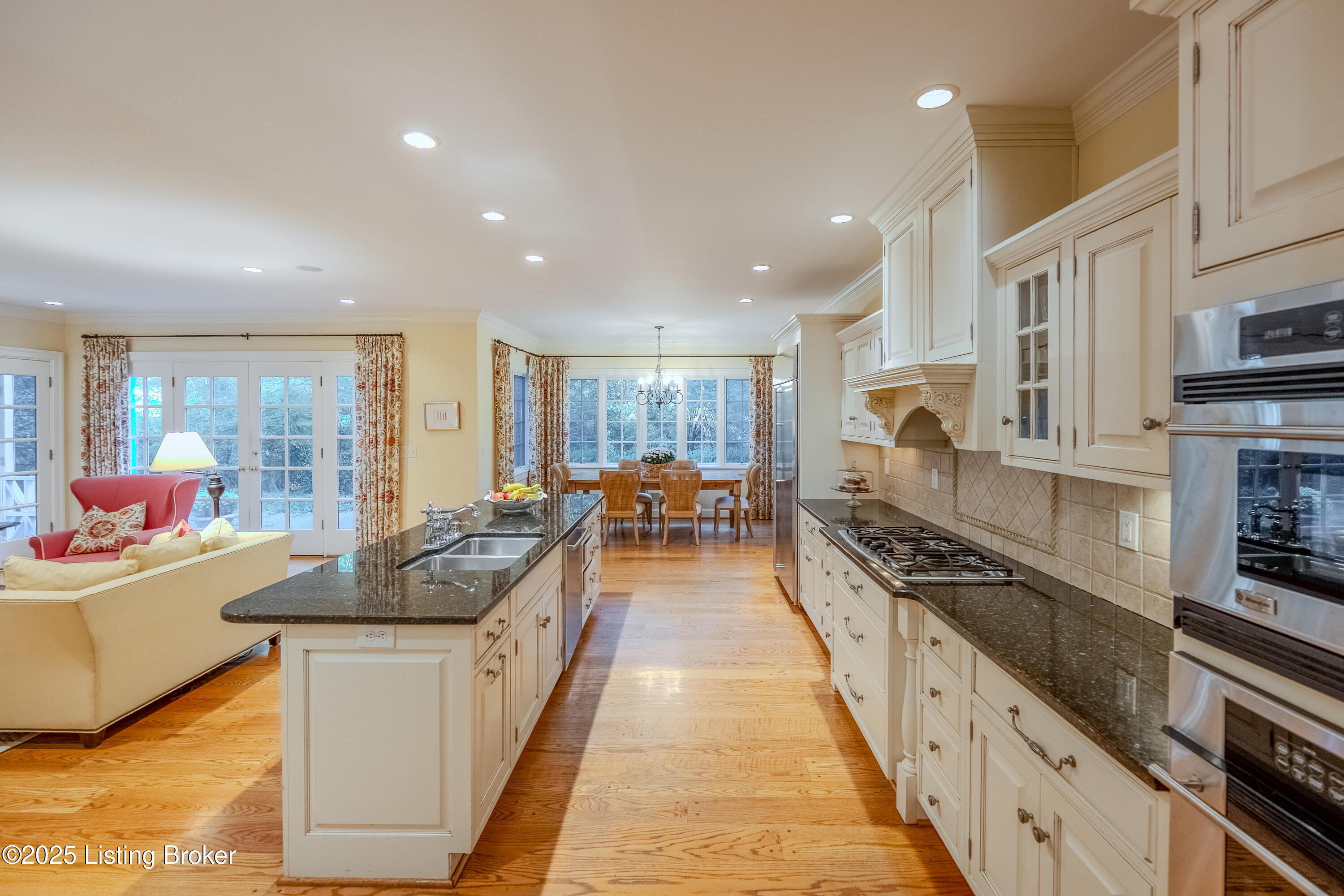 320 Mockingbird Hill Road Louisville, KY 40207 - Photo 18 of 68 A7405154-HDR