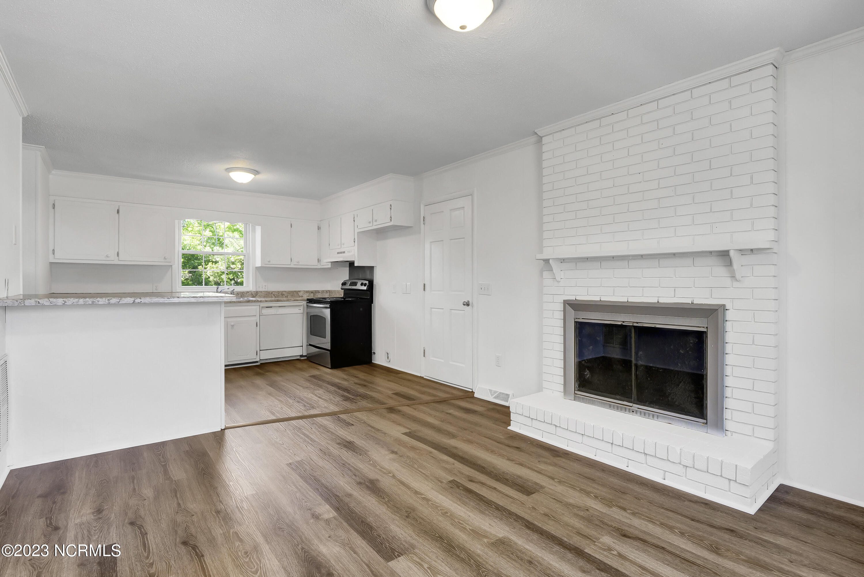 117 Georgetown Road Wilmington, NC 28409 - Photo 3 of 31 003_p3977484