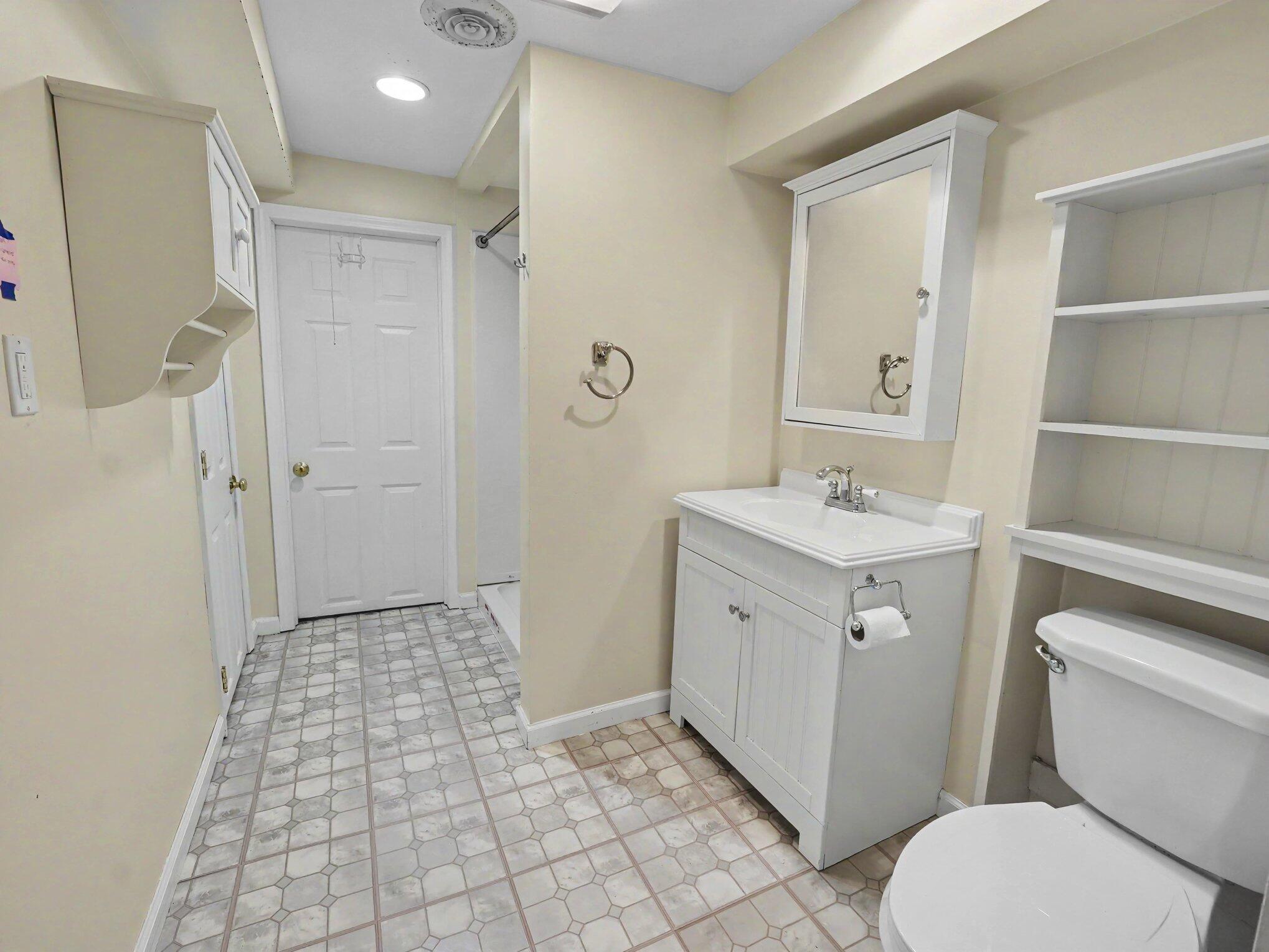 2010 Ferdon Road Ann Arbor, MI 48104 - Photo 19 of 24 016_file_4848