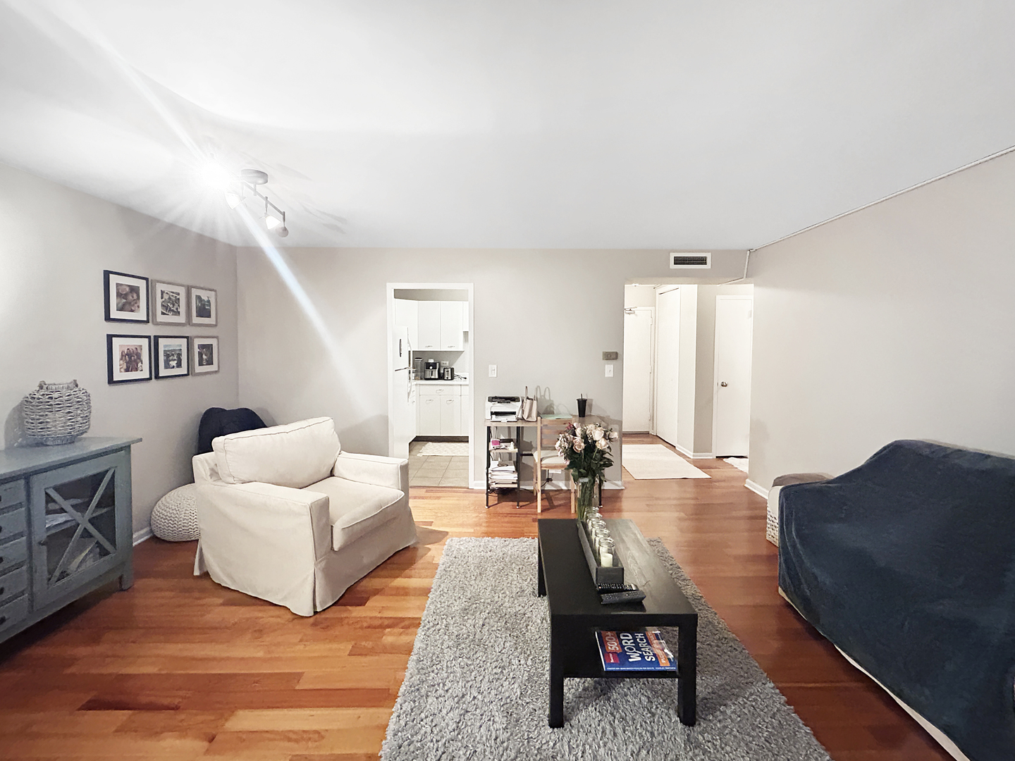 6301 North Sheridan Road, Unit 15D Chicago, IL 60660 - Photo 8 of 15