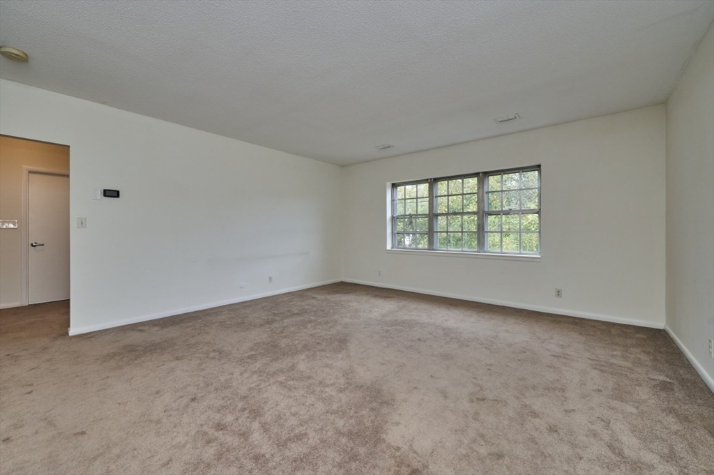 154 Lake Shore Road, Unit 4 Boston, MA 02135 - Photo 5 of 17