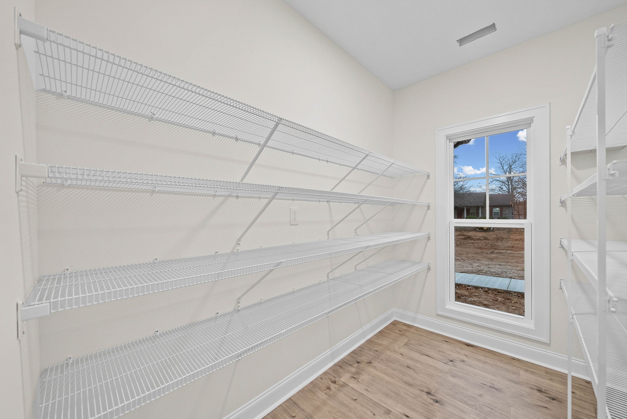 950 Palmyra Road Clarksville, TN 37040 - Photo 18 of 49 Gallery Image 18