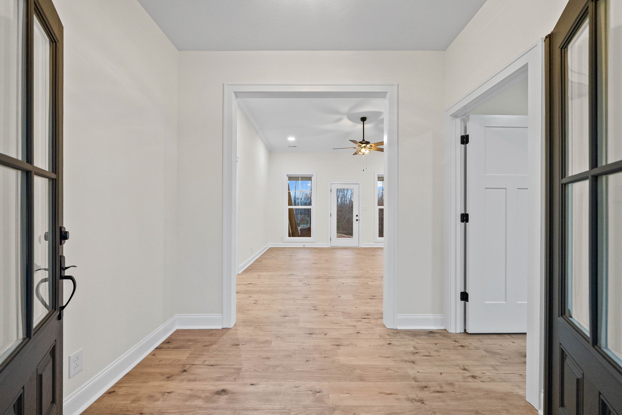 950 Palmyra Road Clarksville, TN 37040 - Photo 7 of 49 Gallery Image 7