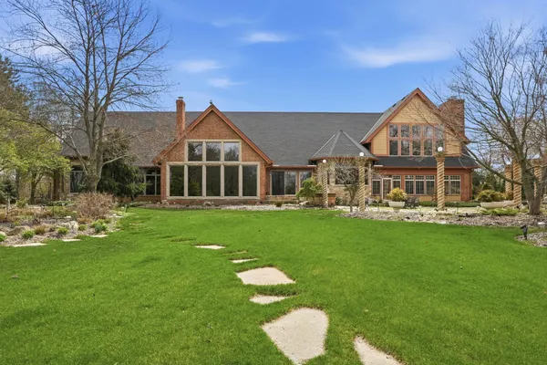 $1,997,700 | 8315 Meadow Lane, St. John, IN 46373