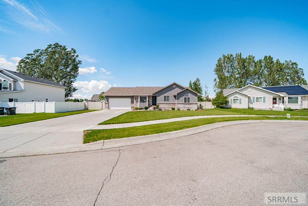3947 Jordan Circle Ammon, ID 83406 - Photo 2 of 81