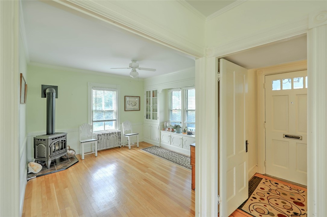 928 Main Street Warren, RI 02885 - Photo 13 of 29