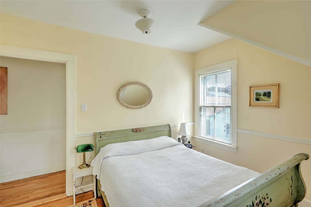 928 Main Street Warren, RI 02885 - Photo 17 of 29 Primary bedroom