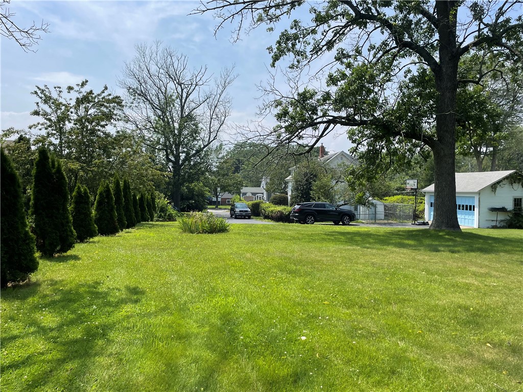 928 Main Street Warren, RI 02885 - Photo 6 of 29 Back yard