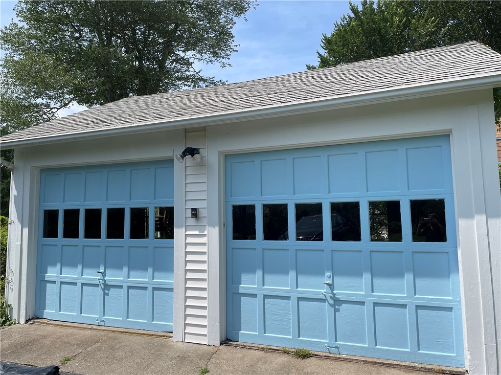 928 Main Street Warren, RI 02885 - Photo 7 of 29 2 Car detached garage