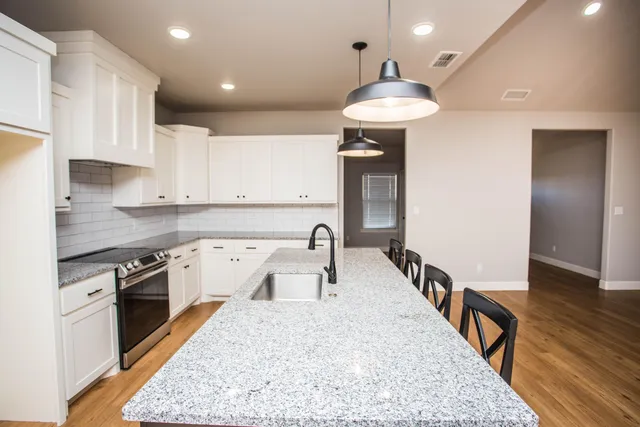 $700,000 | 6710 North County Road 1100, Shallowater, TX 79363