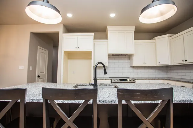 $700,000 | 6710 North County Road 1100, Shallowater, TX 79363