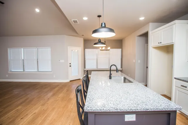 $700,000 | 6710 North County Road 1100, Shallowater, TX 79363