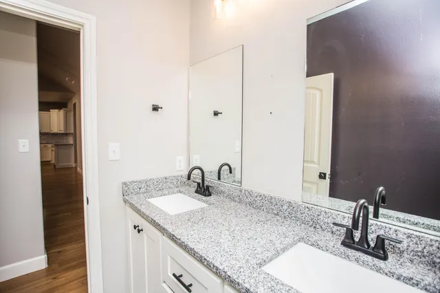 $700,000 | 6710 North County Road 1100, Shallowater, TX 79363