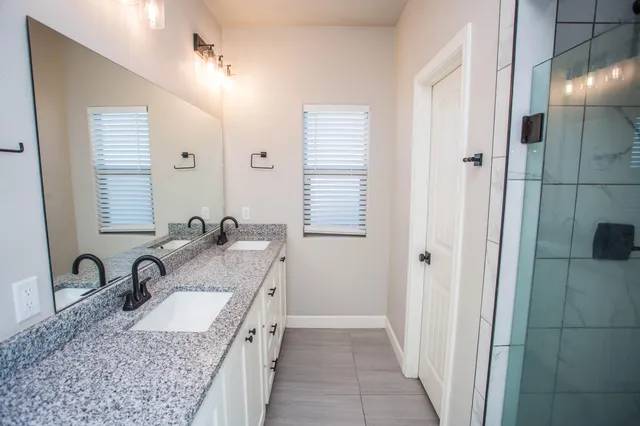 $700,000 | 6710 North County Road 1100, Shallowater, TX 79363