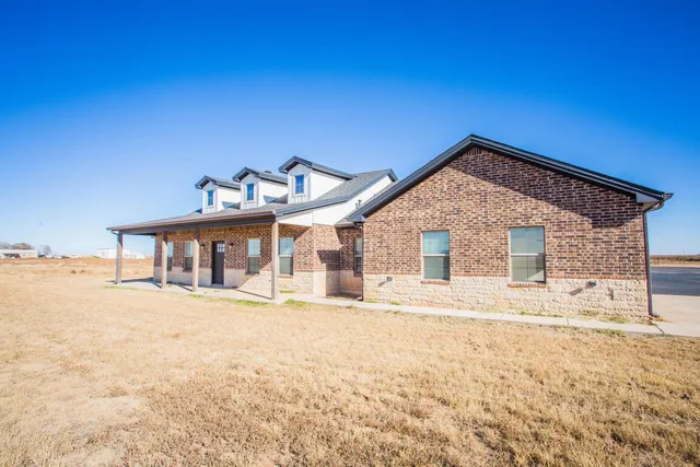 $700,000 | 6710 North County Road 1100, Shallowater, TX 79363