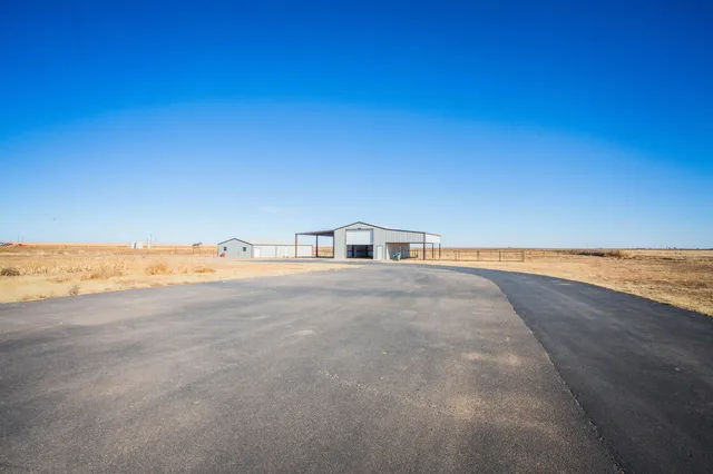 $700,000 | 6710 North County Road 1100, Shallowater, TX 79363
