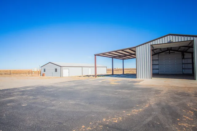 $700,000 | 6710 North County Road 1100, Shallowater, TX 79363