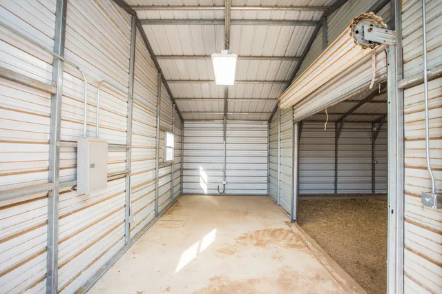 $700,000 | 6710 North County Road 1100, Shallowater, TX 79363