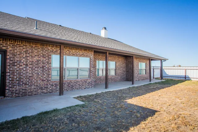 $700,000 | 6710 North County Road 1100, Shallowater, TX 79363