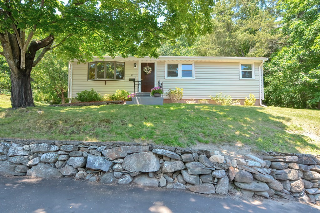 70 Roundtop Road Marlborough, MA 01752 - Photo 1 of 31 Gallery Image 1