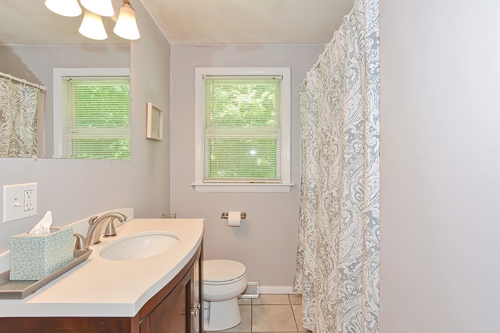 70 Roundtop Road Marlborough, MA 01752 - Photo 20 of 31 Gallery Image 20