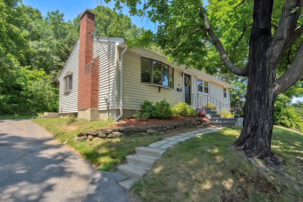 70 Roundtop Road Marlborough, MA 01752 - Photo 2 of 31 Gallery Image 2
