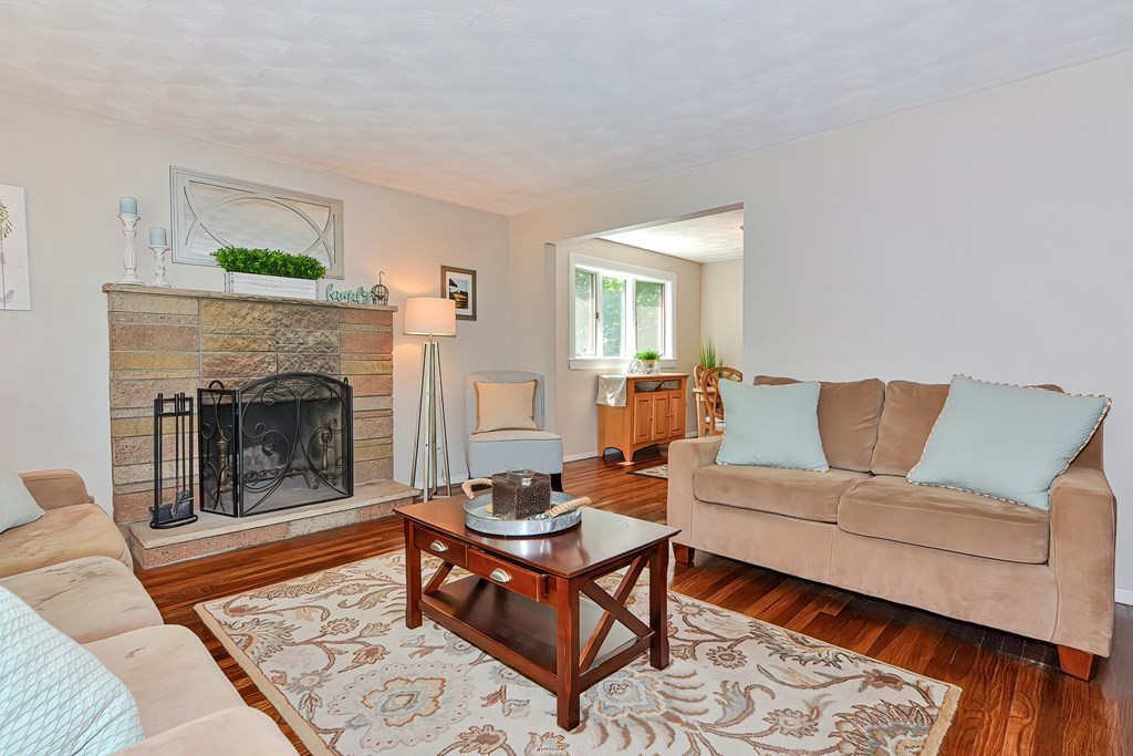 70 Roundtop Road Marlborough, MA 01752 - Photo 6 of 31 Gallery Image 6