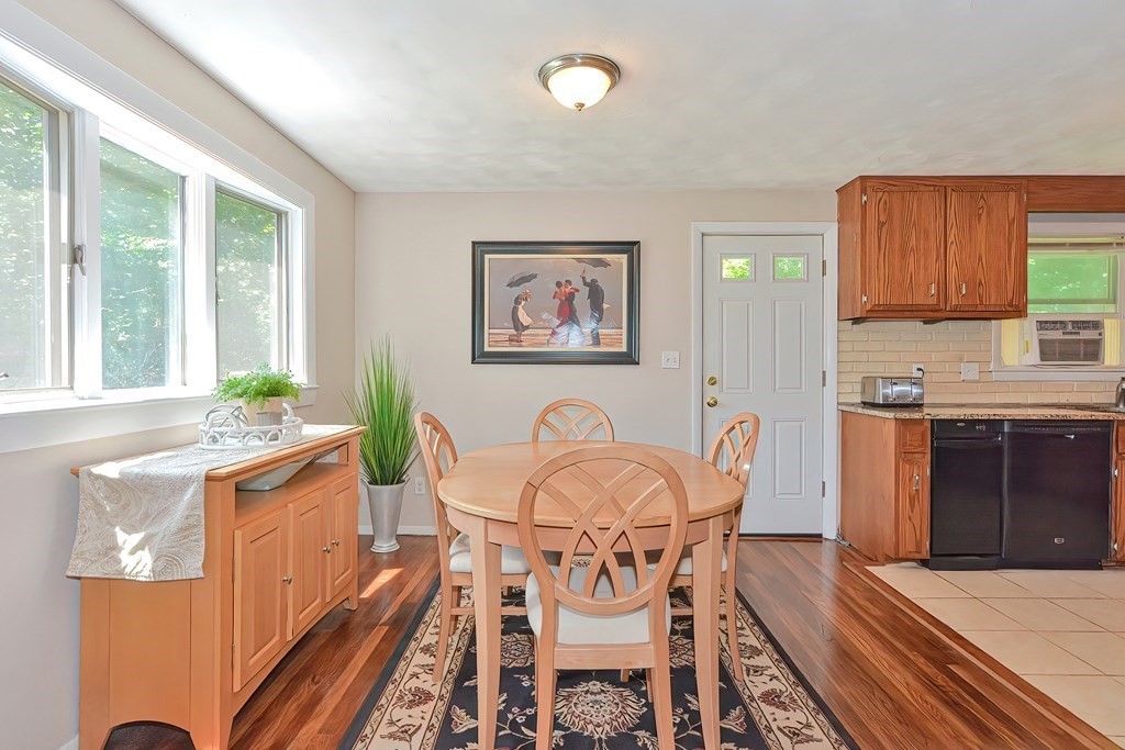 70 Roundtop Road Marlborough, MA 01752 - Photo 7 of 31 Gallery Image 7