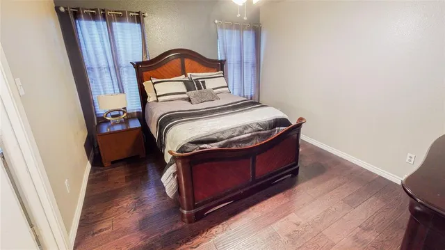 $1,995 | 821 Meadowdale Road, Arlington, TX 76017