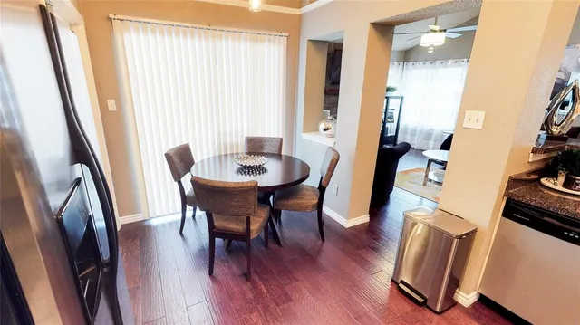 $1,995 | 821 Meadowdale Road, Arlington, TX 76017