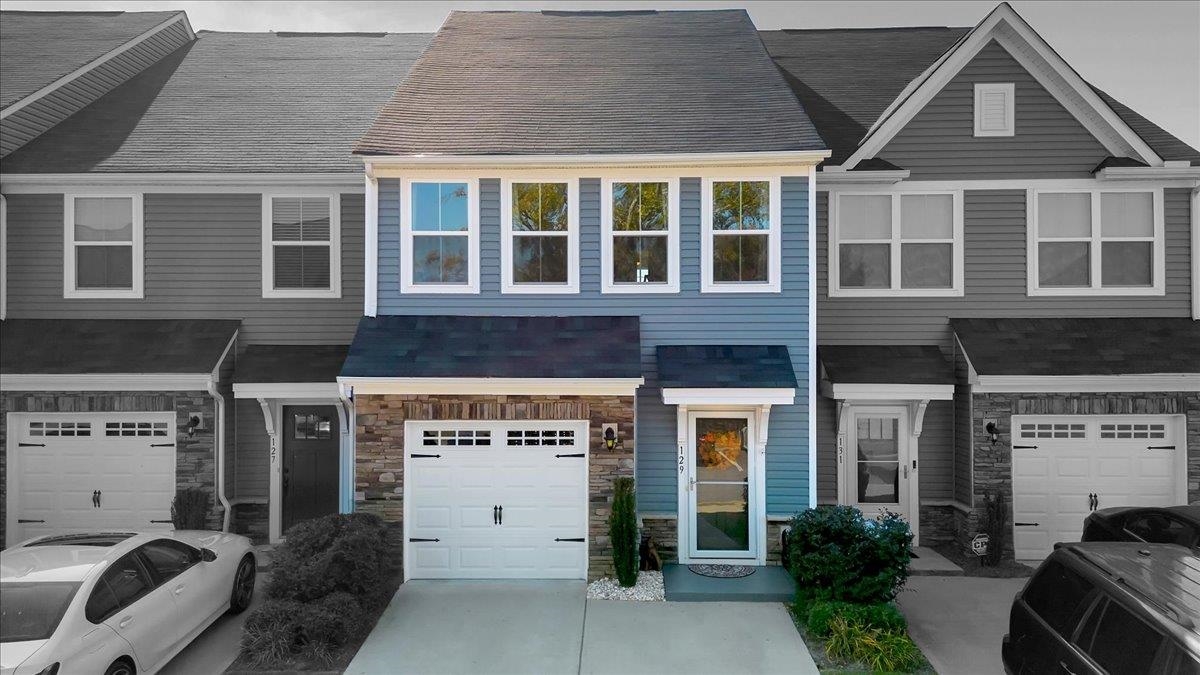 129 Roundtree Drive Simpsonville, SC 29681 - Photo 1 of 34 Gallery Image 1