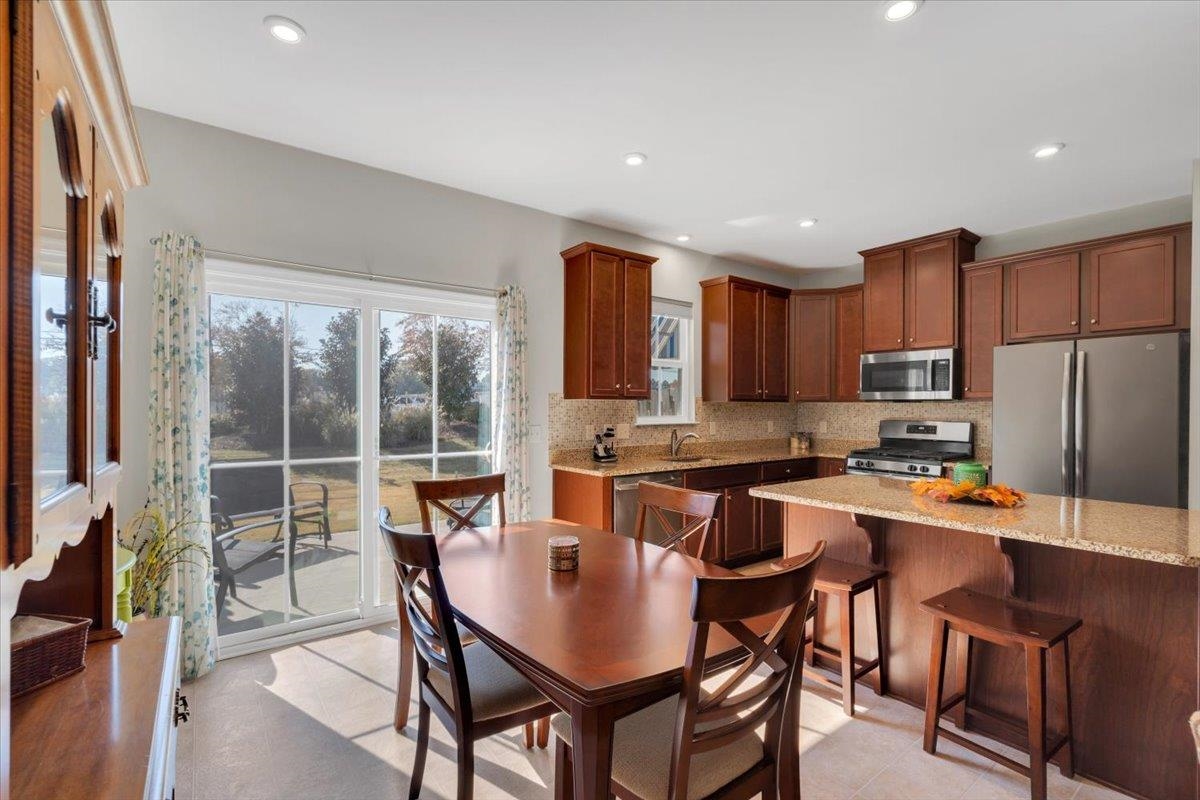 129 Roundtree Drive Simpsonville, SC 29681 - Photo 13 of 34 Gallery Image 13