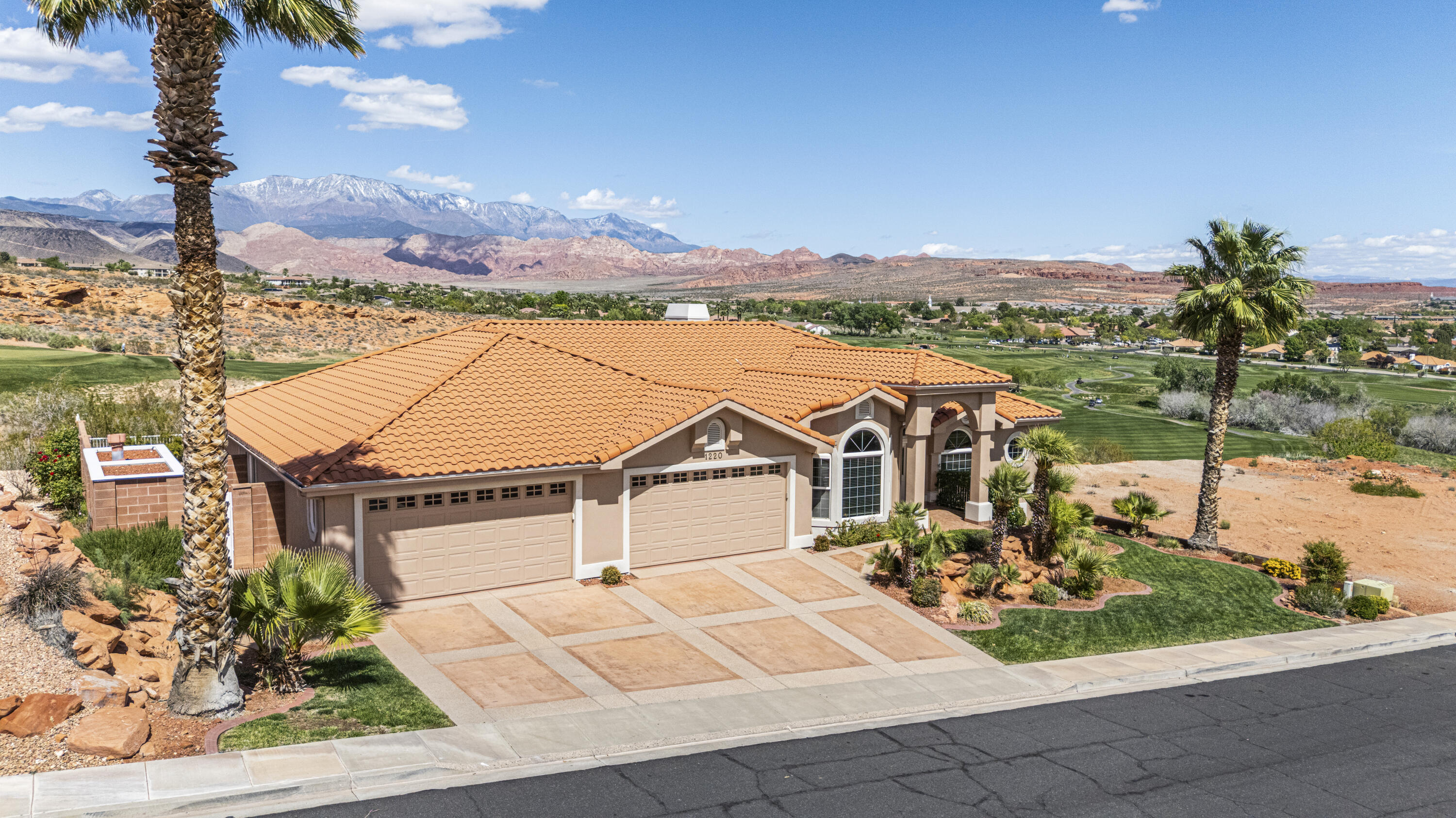 1220 West Tee Loop Washington, UT 84780 - Photo 6 of 59 DJI_20260403132756_0678_D-45