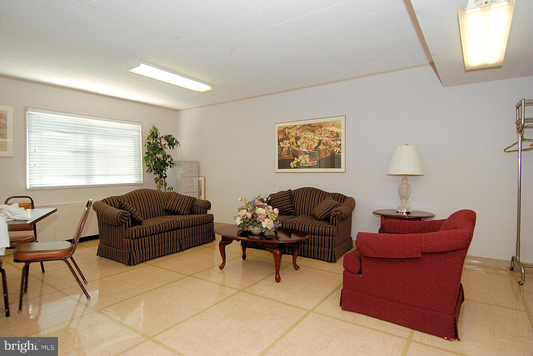1111 University Boulevard West, Unit 607 Silver Spring, MD 20902 - Photo 25 of 30 Community Meeting Room