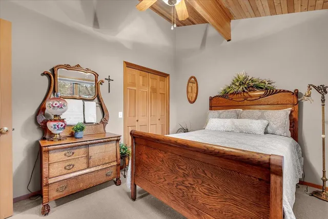 $949,000 | 17325 Nicklaus Court, Weed, CA 96094