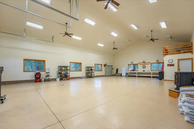 $949,000 | 17325 Nicklaus Court, Weed, CA 96094