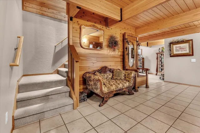 $949,000 | 17325 Nicklaus Court, Weed, CA 96094