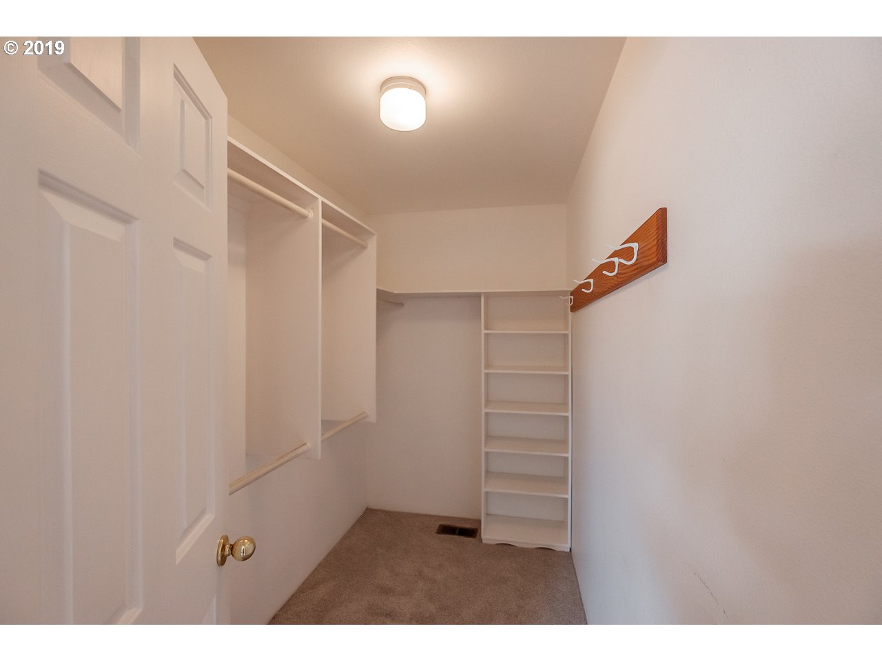 4150 Auburn Road Northeast Salem, OR 97301 - Photo 14 of 32 Gallery Image 14