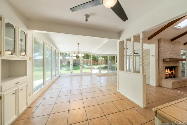 $2,195 | 425 Crestwind Drive, Windcrest, TX 78239