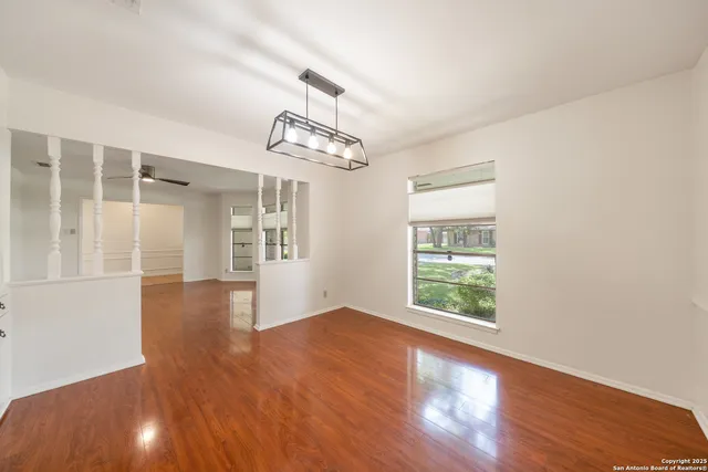 $2,195 | 425 Crestwind Drive, Windcrest, TX 78239