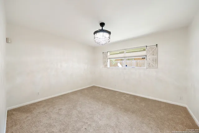 $2,195 | 425 Crestwind Drive, Windcrest, TX 78239