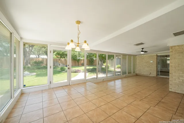 $2,195 | 425 Crestwind Drive, Windcrest, TX 78239